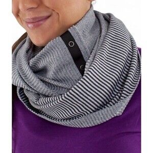 Lululemon Vinyasa Scarf REVERSIBLE Mini Check Pique + Micro Stripe Black/White